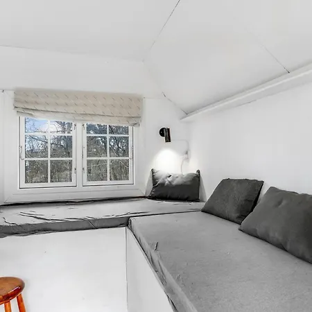Gorgeous Home In Aakirkeby With Wifi