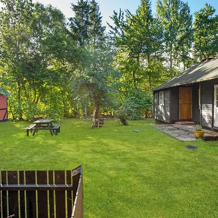 Gorgeous Home In Aakirkeby With Wifi Feriehus