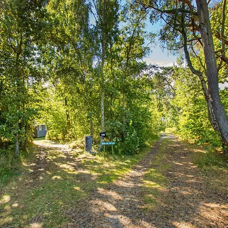 Feriehus Gorgeous Home In Aakirkeby With Wifi *