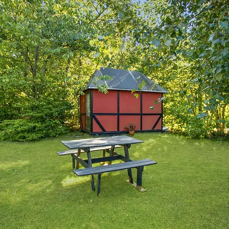 Gorgeous Home In Aakirkeby With Wifi